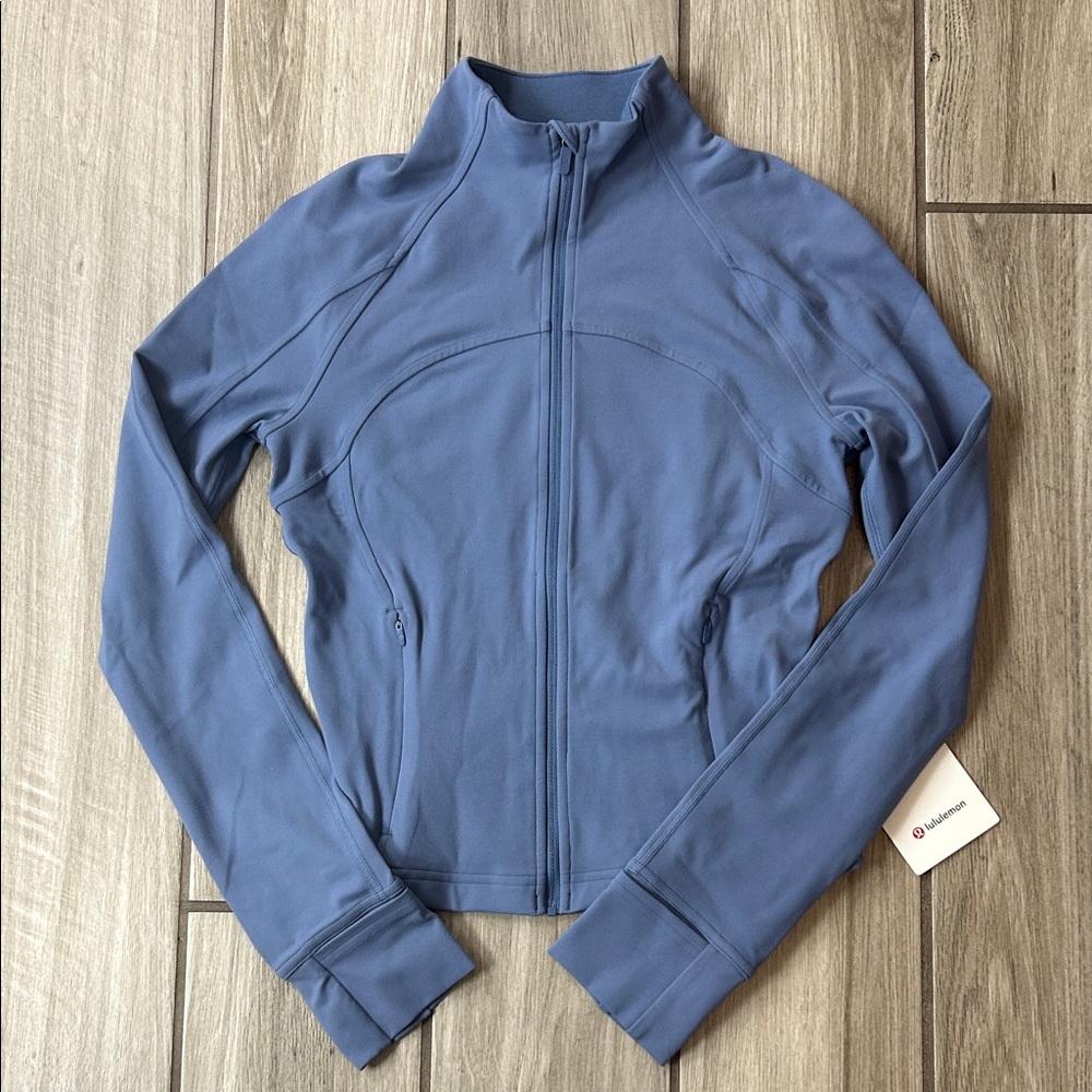 lululemon athletica Women's Nulu Cropped Define Jacket Size 6
